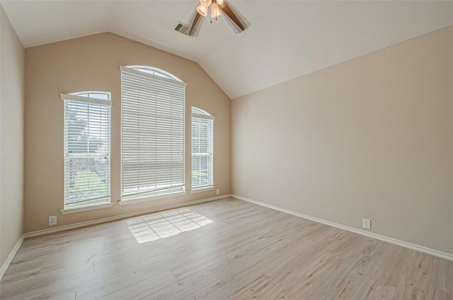 19718 Wren Forest Ln, Houston, TX 77084