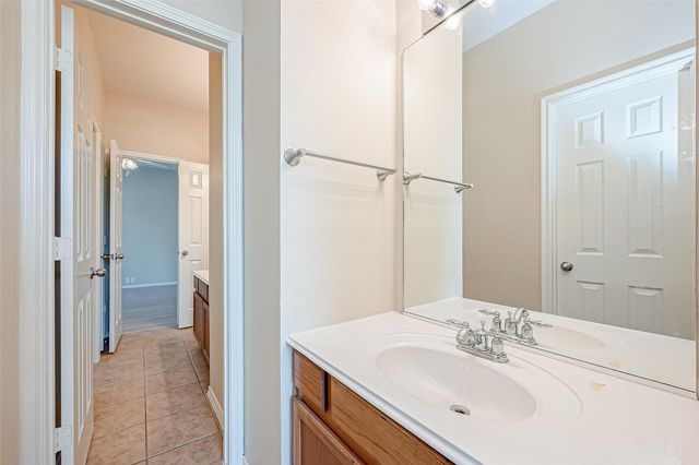 19718 Wren Forest Ln, Houston, TX 77084