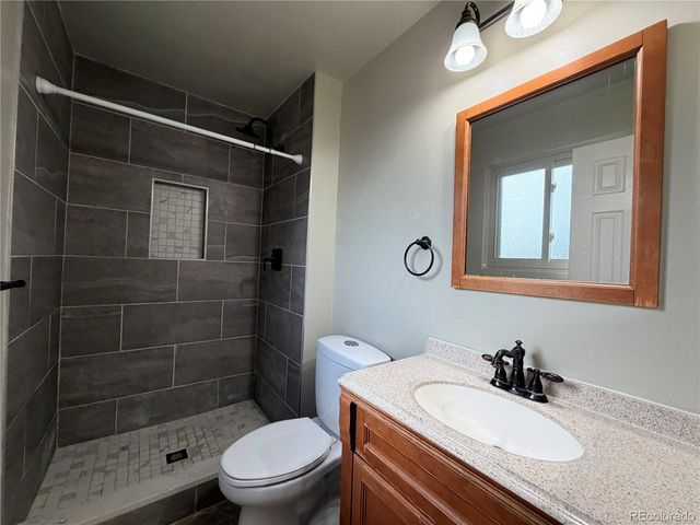 3815 S Pitkin Cir, Aurora, CO 80013