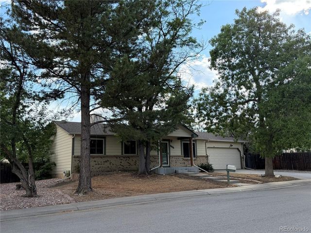 3815 S Pitkin Cir, Aurora, CO 80013