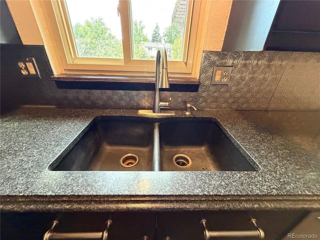 3815 S Pitkin Cir, Aurora, CO 80013