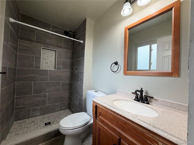 3815 S Pitkin Cir, Aurora, CO 80013