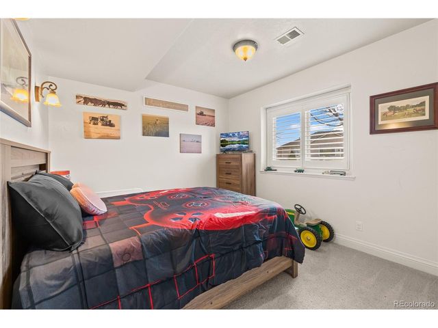 1598 Carriage Dr, Eaton, CO 80615