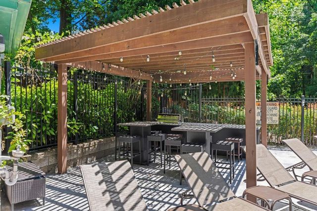 3235 Roswell Road NE 604, Atlanta, GA 30305