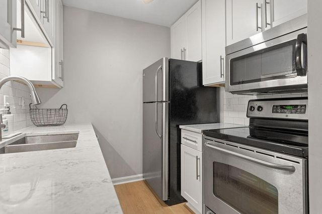 244 Triumph Drive NW, Atlanta, GA 30327
