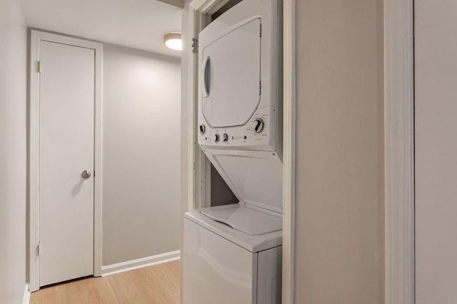 244 Triumph Drive NW, Atlanta, GA 30327