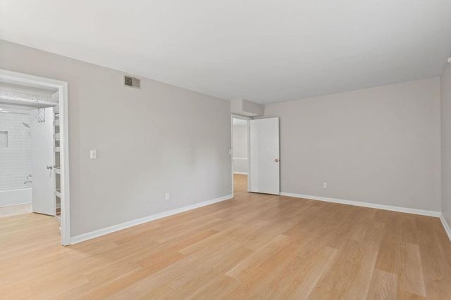 244 Triumph Drive NW, Atlanta, GA 30327