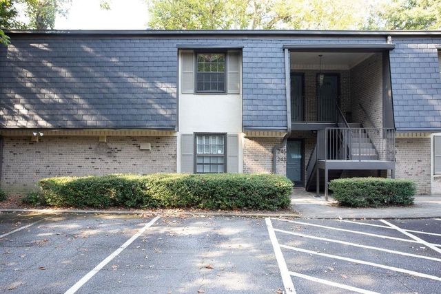 244 Triumph Drive NW, Atlanta, GA 30327
