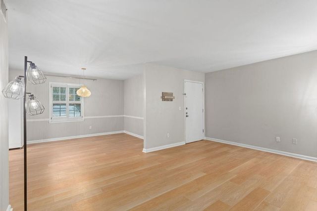 244 Triumph Drive NW, Atlanta, GA 30327