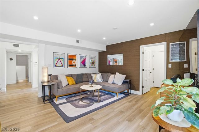 7715 Spanish Bay Drive, Las Vegas, NV 89113