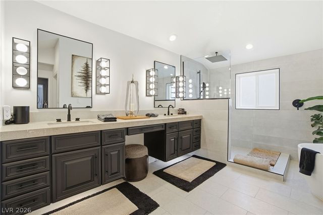 7715 Spanish Bay Drive, Las Vegas, NV 89113