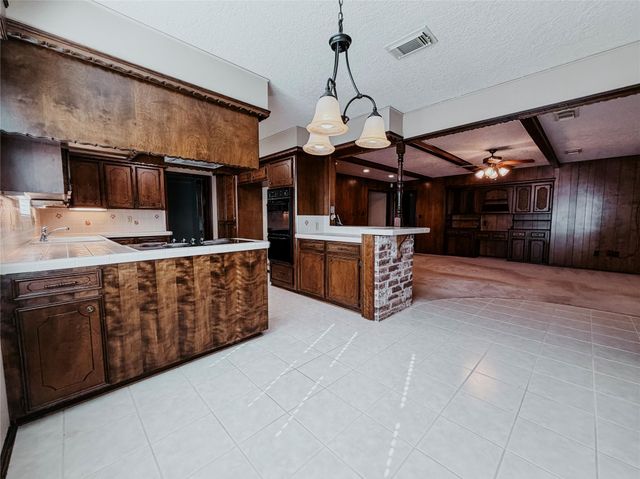 9702 Rocktree Drive, Houston, TX 77040