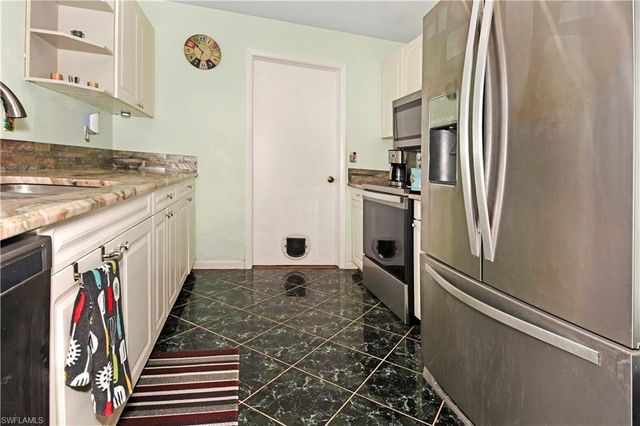 707 16th PL, Cape Coral, FL 33909