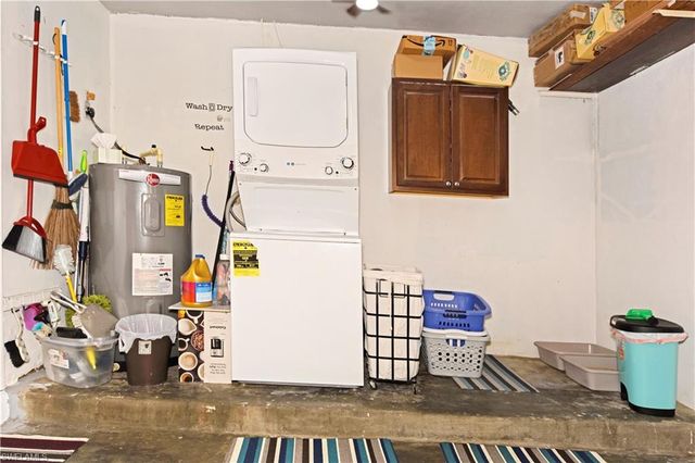 707 16th PL, Cape Coral, FL 33909