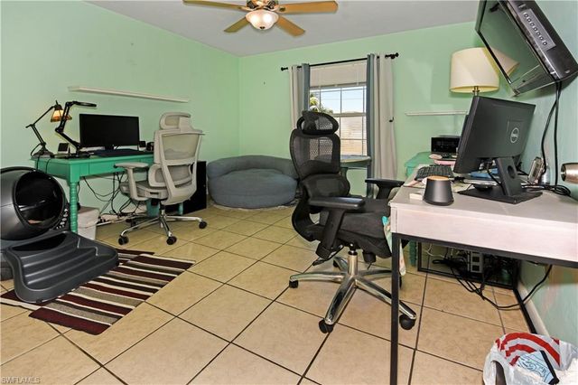 707 16th PL, Cape Coral, FL 33909