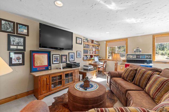 20723 MORNING STAR RD, Lead, SD 57754