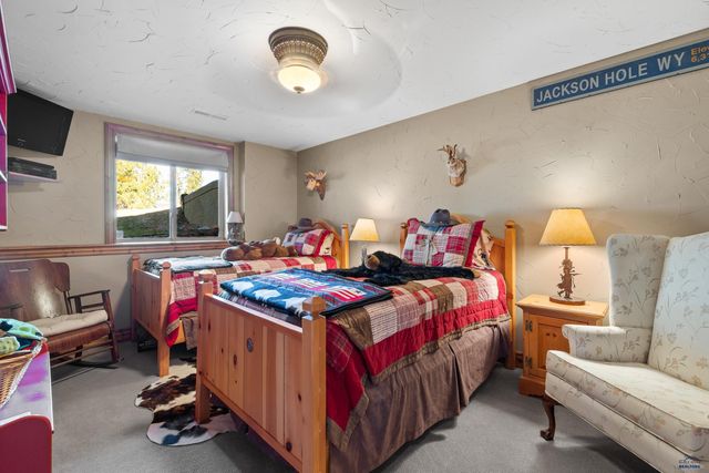 20723 MORNING STAR RD, Lead, SD 57754