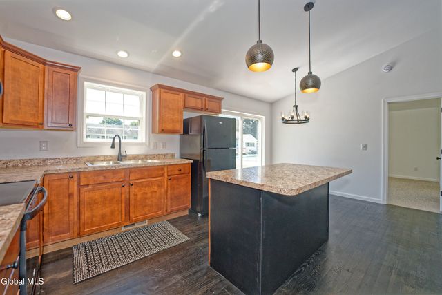 11 E Boylston Street, Glens Falls, NY 12801