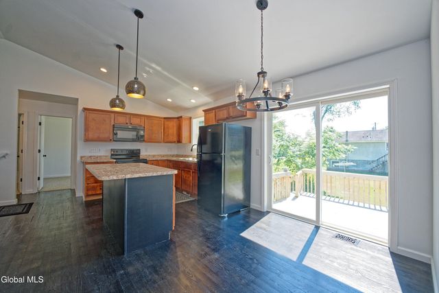 11 E Boylston Street, Glens Falls, NY 12801