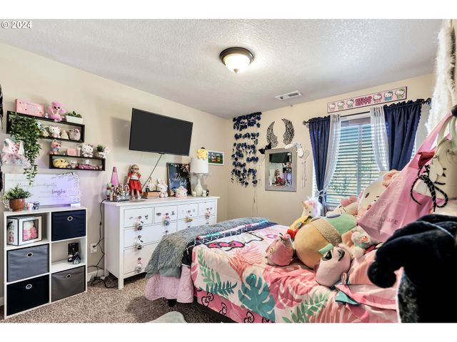 1305 Ne COOPER Ln, Estacada, OR 97023