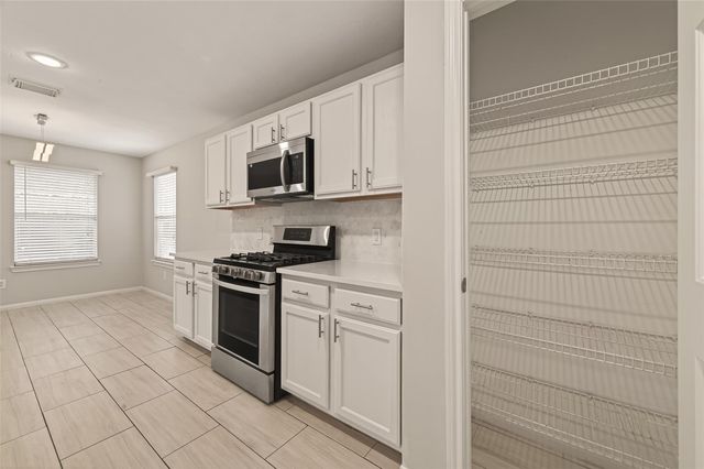 8202 Kingsbridge Meadow Drive, Houston, TX 77083