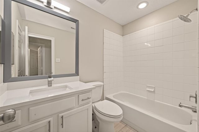 8202 Kingsbridge Meadow Drive, Houston, TX 77083