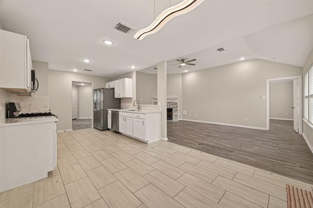 8202 Kingsbridge Meadow Drive, Houston, TX 77083