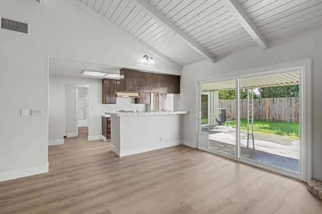 1150 Rosa Del Rio Way, Sacramento, CA 95822