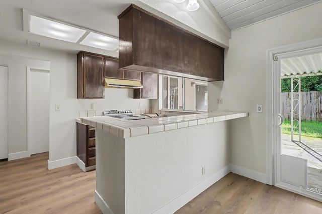 1150 Rosa Del Rio Way, Sacramento, CA 95822