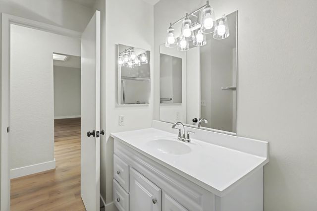 1150 Rosa Del Rio Way, Sacramento, CA 95822