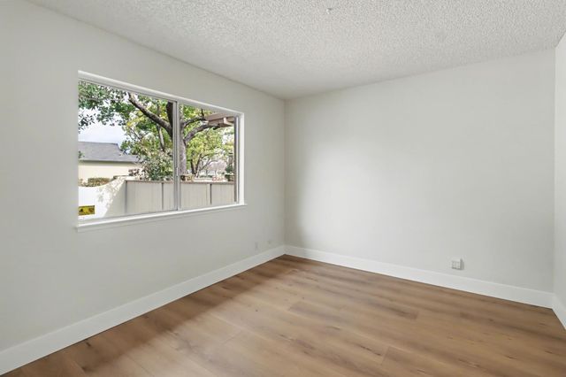 1150 Rosa Del Rio Way, Sacramento, CA 95822