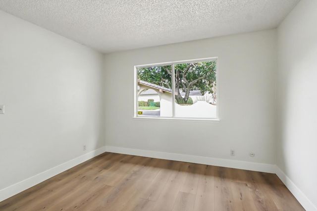 1150 Rosa Del Rio Way, Sacramento, CA 95822