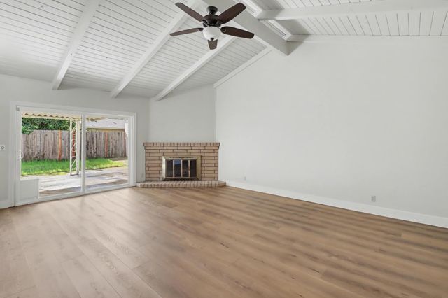 1150 Rosa Del Rio Way, Sacramento, CA 95822