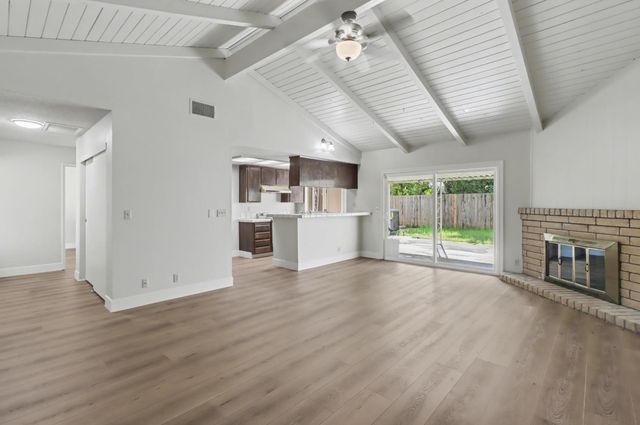 1150 Rosa Del Rio Way, Sacramento, CA 95822