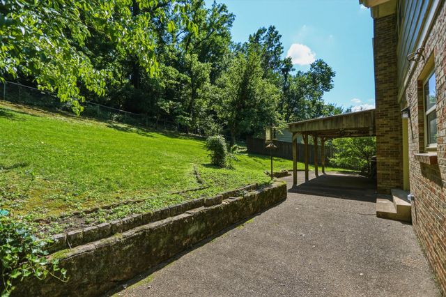 2739 Windemere Dr, Nashville, TN 37214