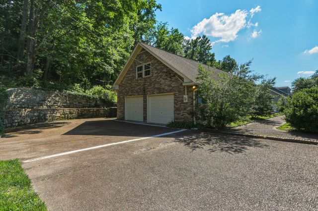 2739 Windemere Dr, Nashville, TN 37214