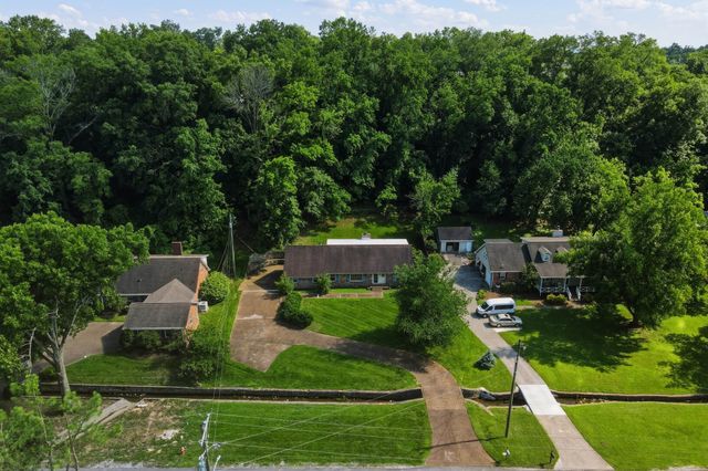 2739 Windemere Dr, Nashville, TN 37214