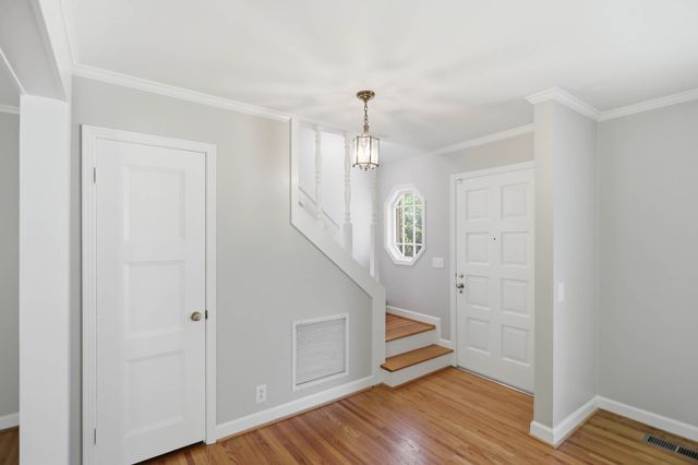 2739 Windemere Dr, Nashville, TN 37214