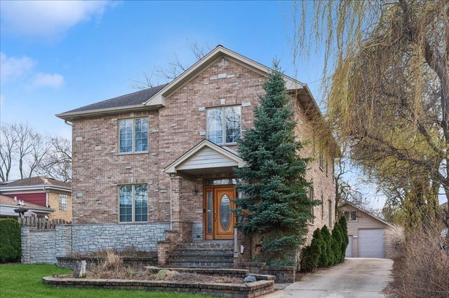 4549 E LARCH Avenue, Glenview, IL 60025