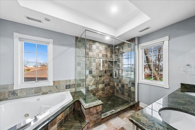 4549 E LARCH Avenue, Glenview, IL 60025