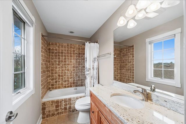 4549 E LARCH Avenue, Glenview, IL 60025