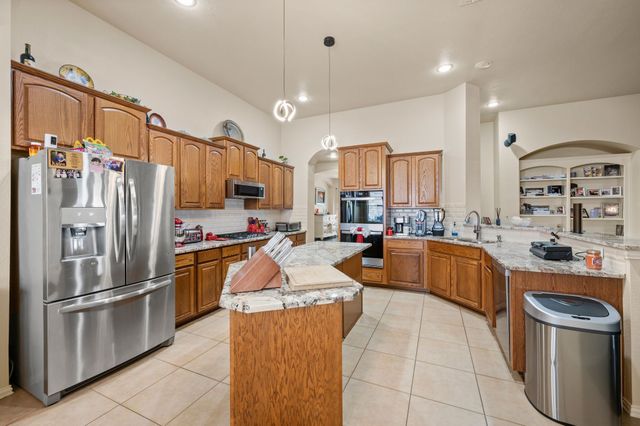 8121 Rock Elm Road, Fort Worth, TX 76131