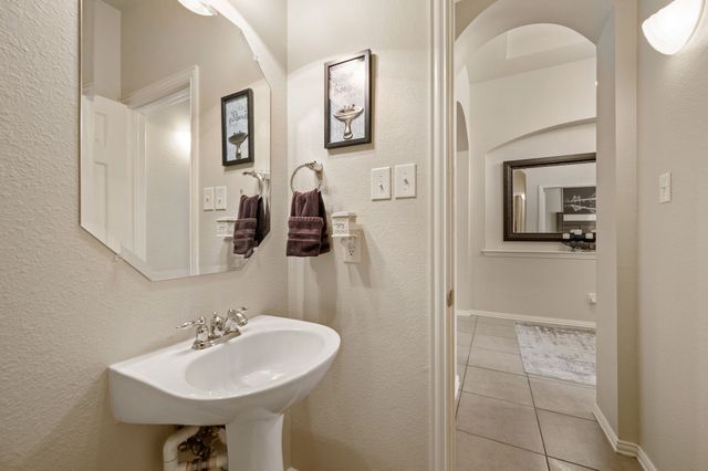 8121 Rock Elm Road, Fort Worth, TX 76131