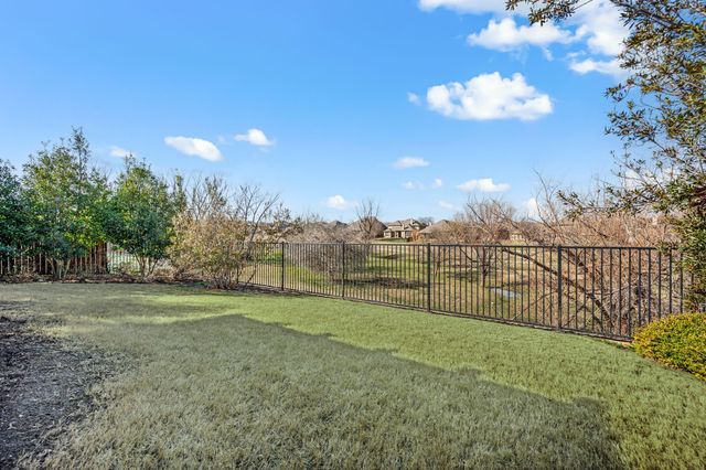 8121 Rock Elm Road, Fort Worth, TX 76131
