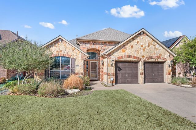 8121 Rock Elm Road, Fort Worth, TX 76131