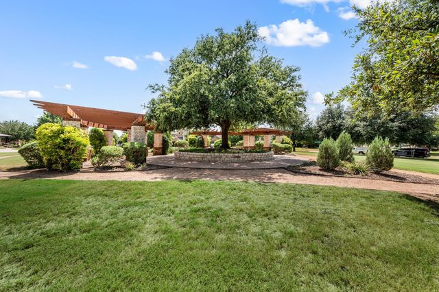 8121 Rock Elm Road, Fort Worth, TX 76131