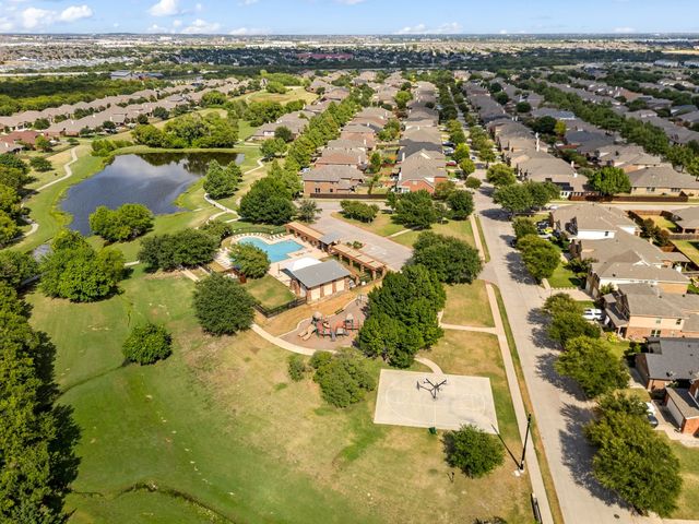 8121 Rock Elm Road, Fort Worth, TX 76131