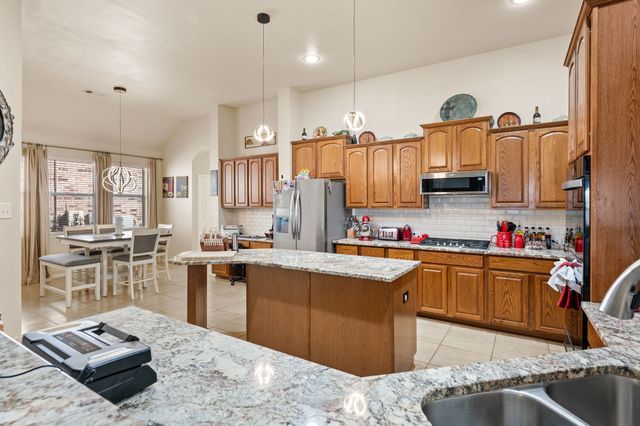 8121 Rock Elm Road, Fort Worth, TX 76131