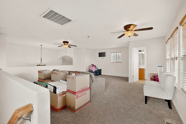 1034 Wagon Trail Street SW, Los Lunas, NM 87031