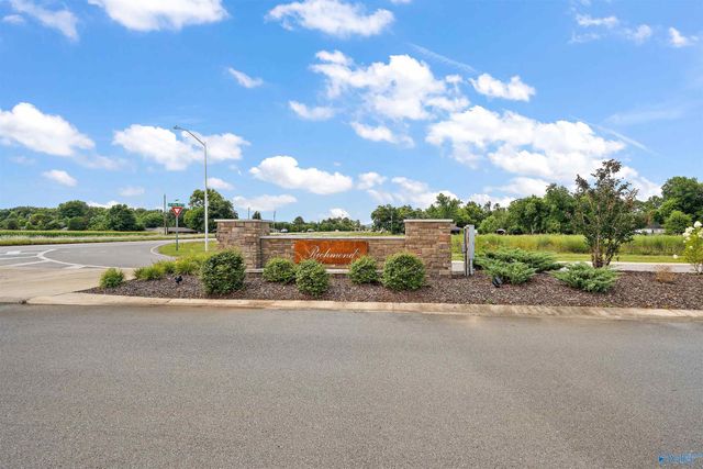 124 Varina Drive, Owens Cross Roads, AL 35763